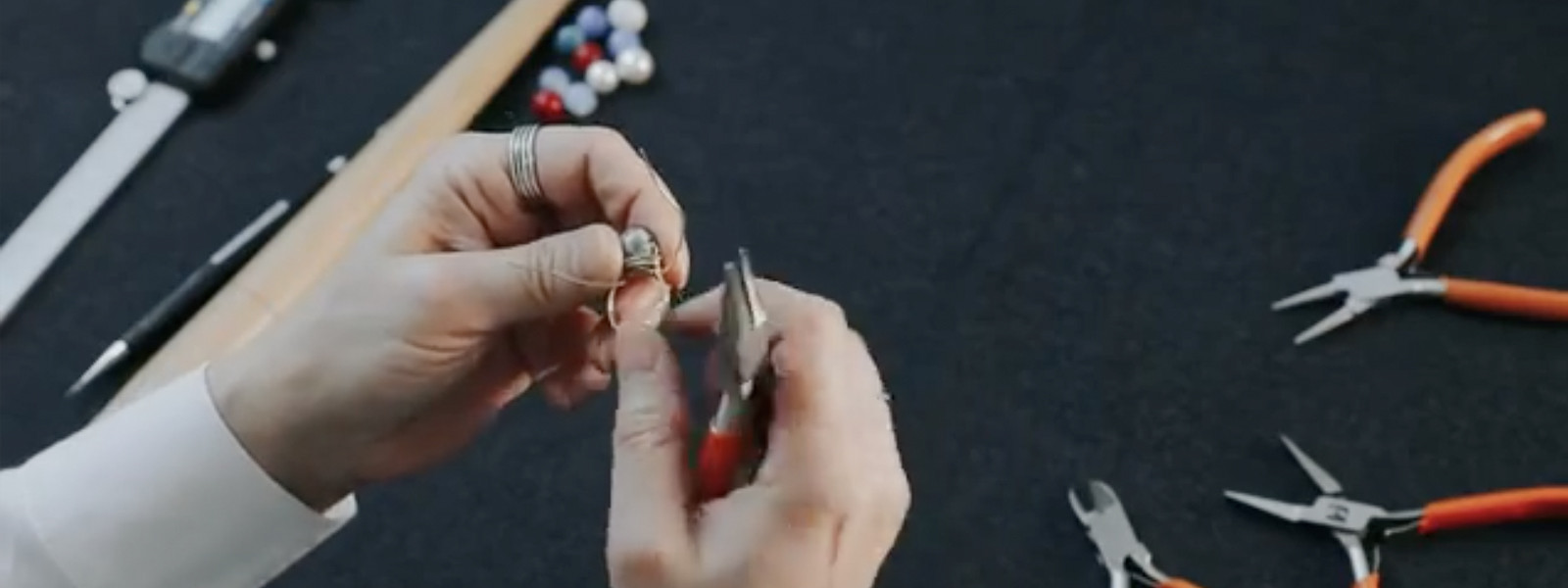 Tutorials - Jewellery Making: Wire-wrapped Rings